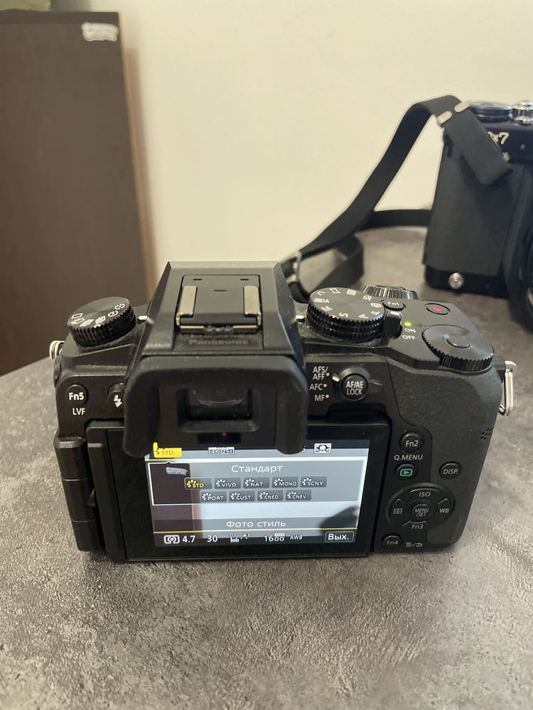 Lumix G7 14-42 в идеальном состоянии