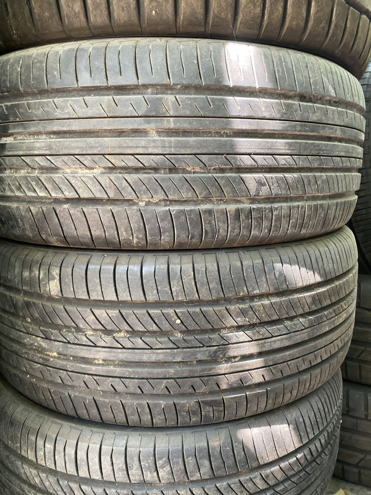 Шины Yokohama 245/45R19 V552-4 штук