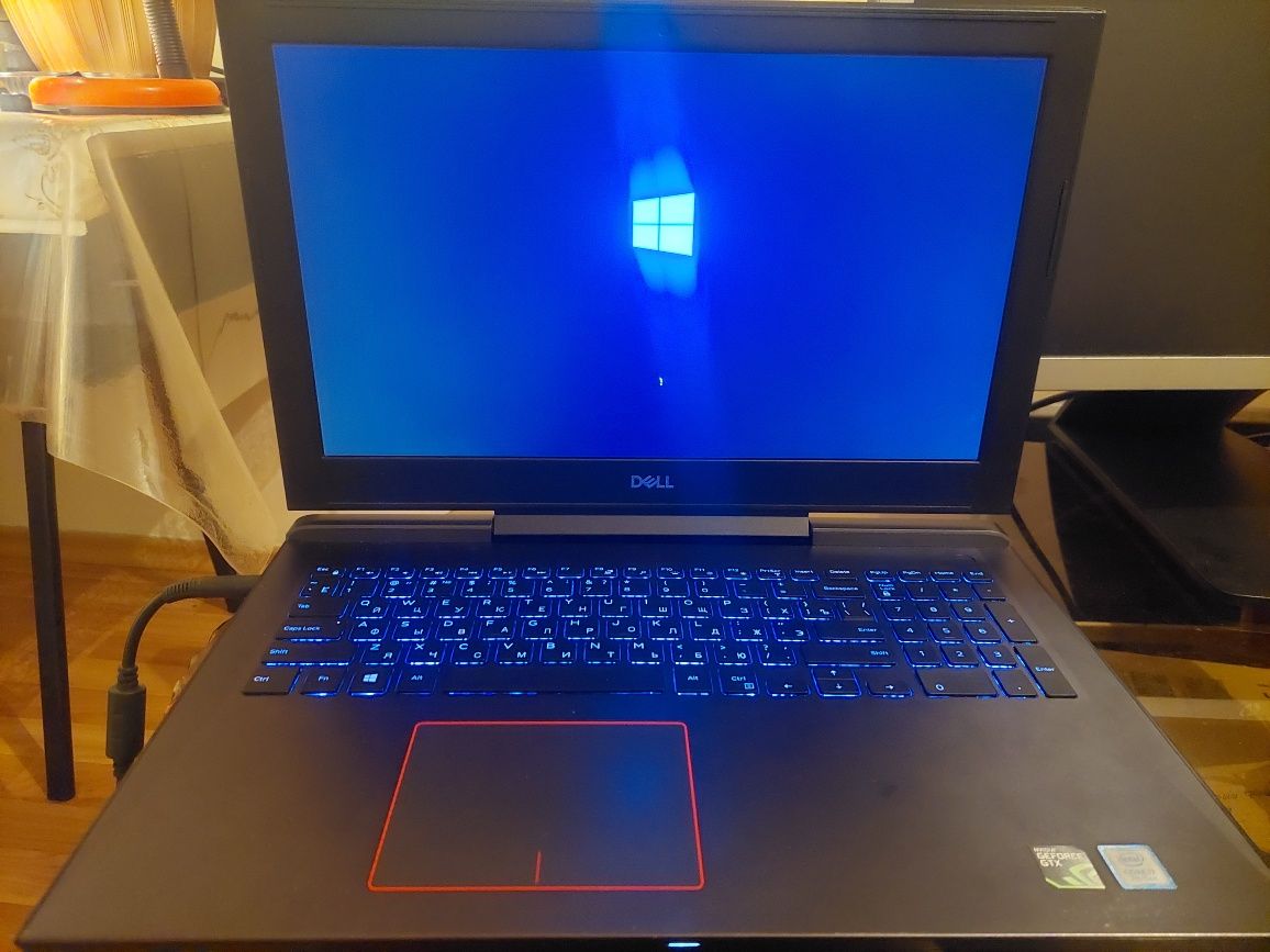 Dell i7-7 , 1050Ti 4gb