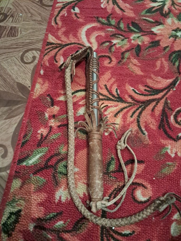 Продам камшы с ножом