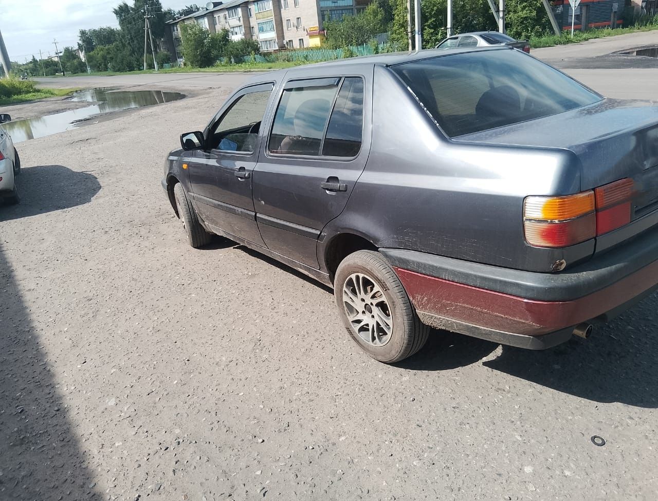 Продам машину Фольксваген венто