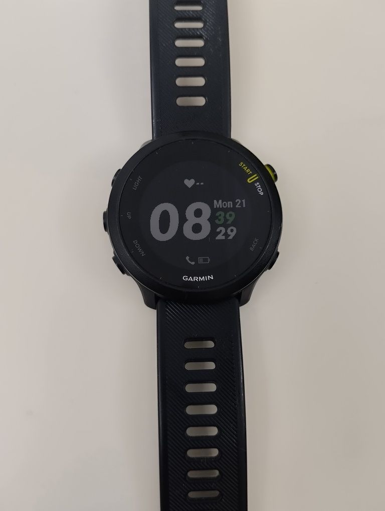 Беговые часы Garmin Forerunner 55 в отличном состоянии