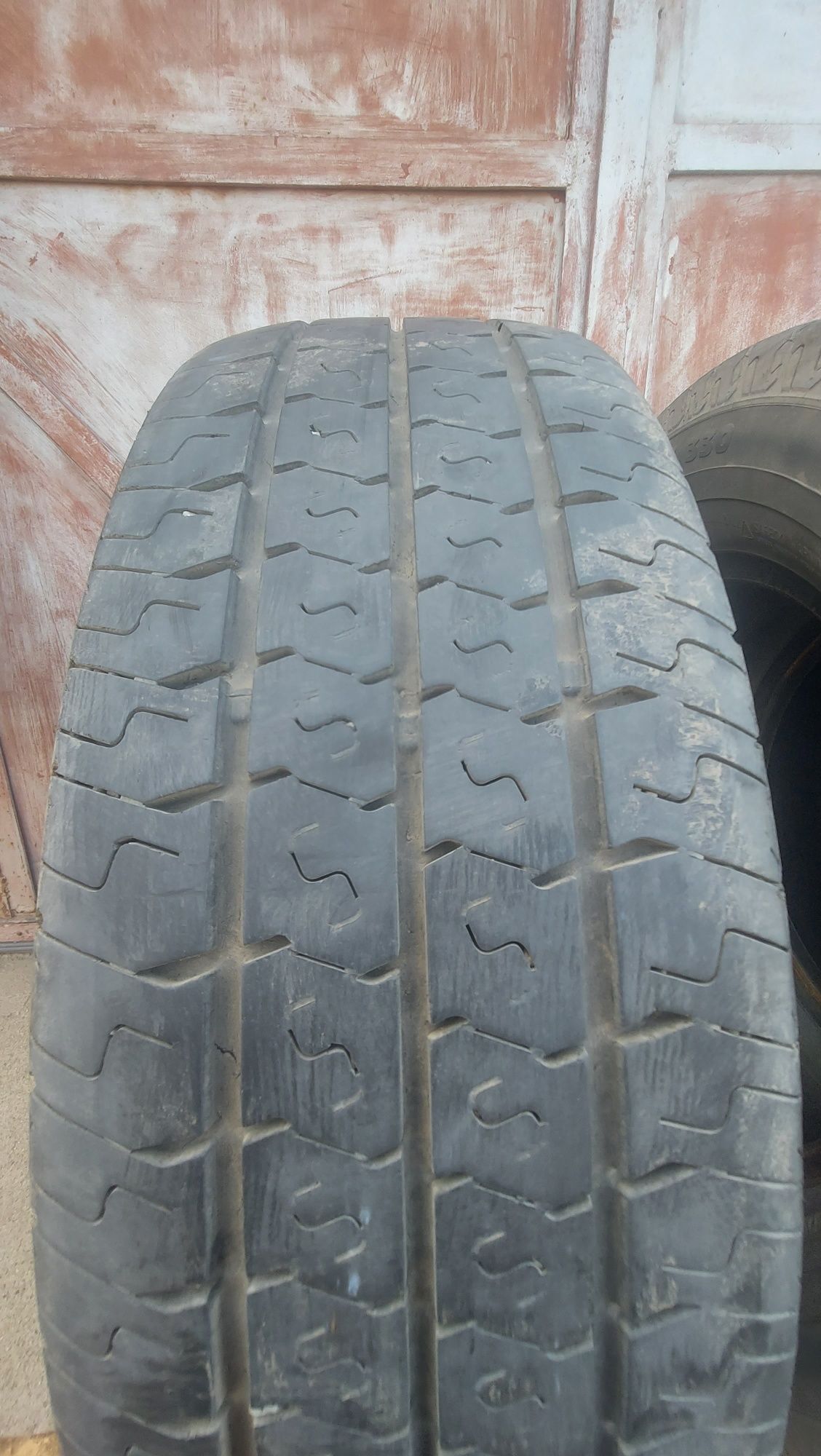 Продам Шины Матадор 205/75/16С