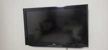 Телевизор LG  цена 30000