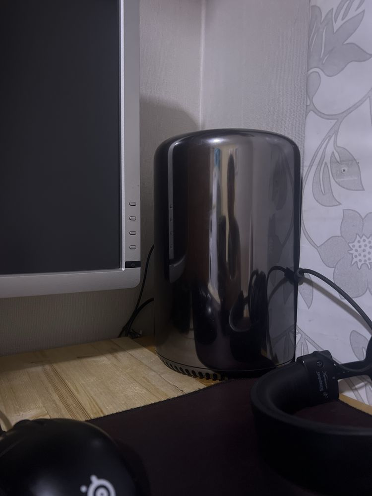 Mac Pro 2013 без торга