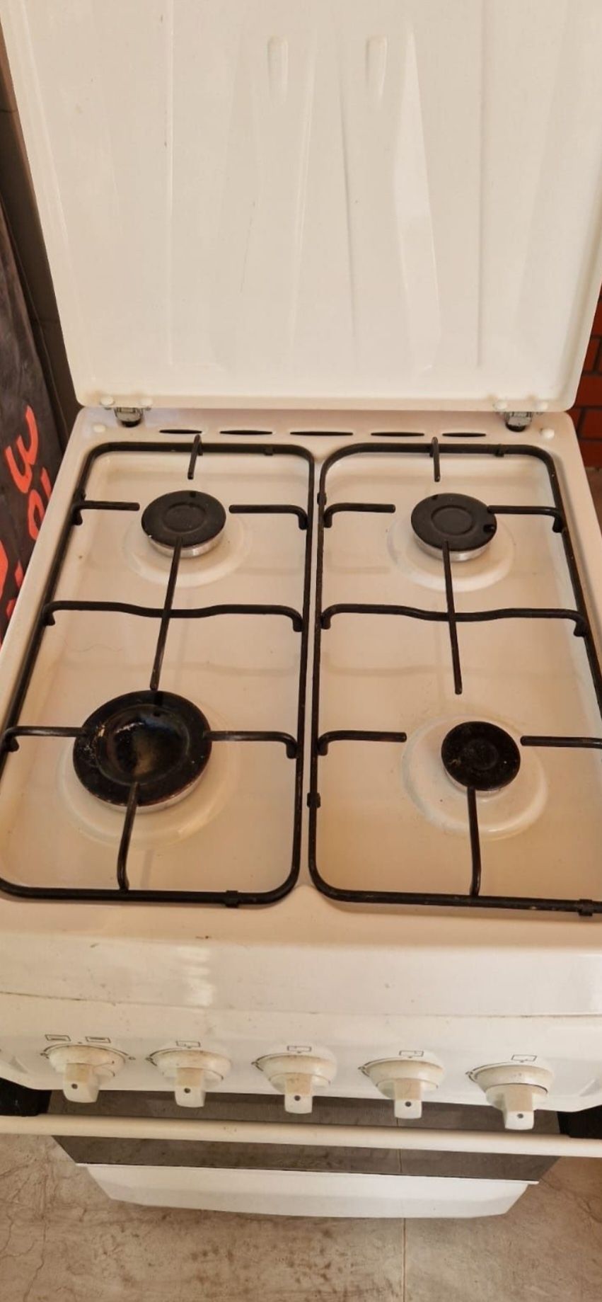 Продам газовые плиты 2 шт