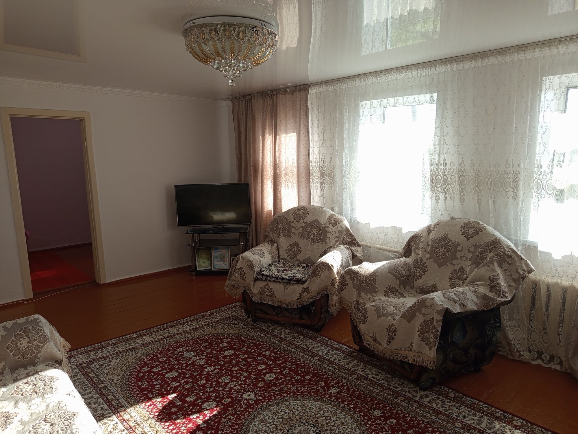 Продам дом 3 комнатная село Новопокровка