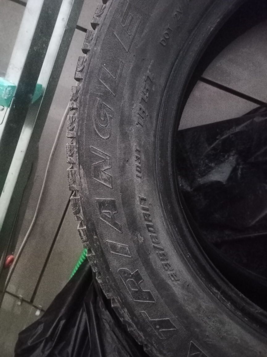 Продам шины б/у зимние