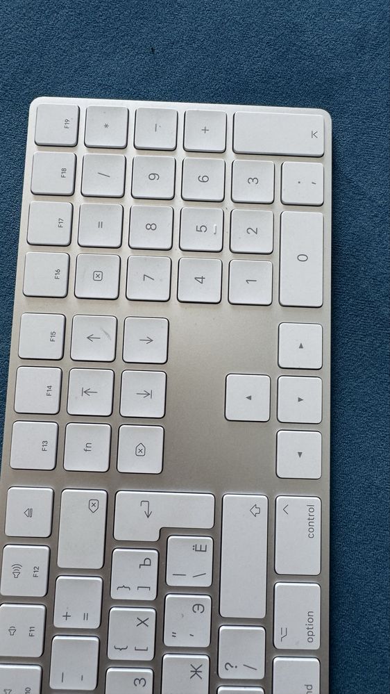 Клавиатура Apple