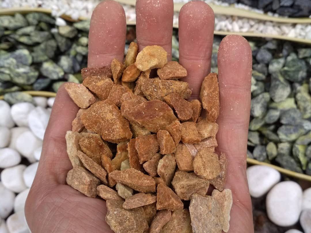 Продаем белый мраморный щебень (крошка) в мешках Алматы