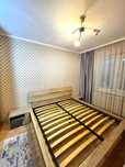 Кровать с тумбами и матрасом