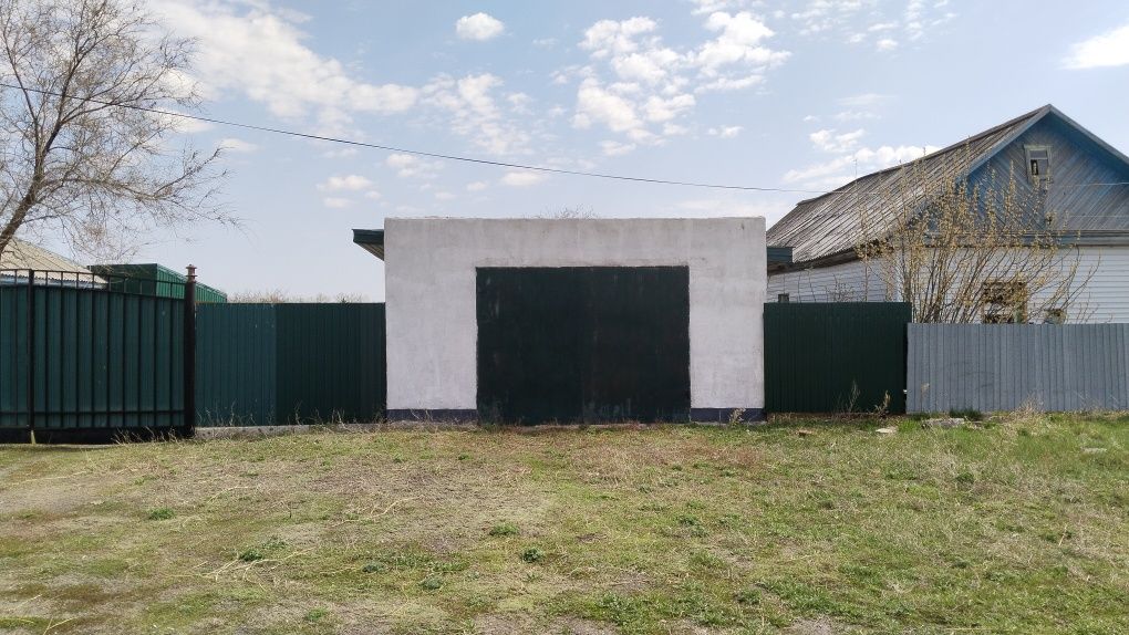 Продам дом по улице Карел Полка