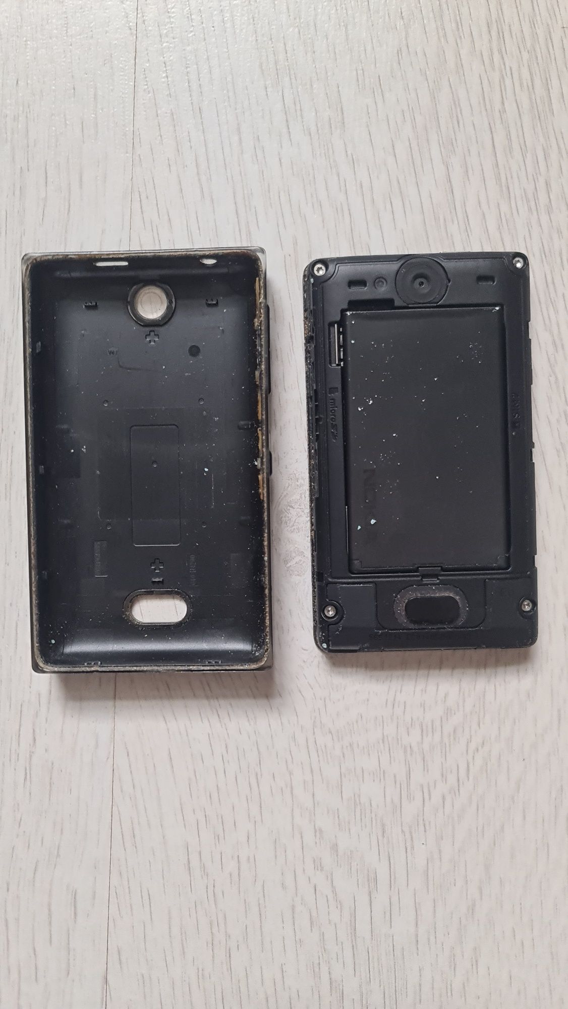 Продам Нокиа Asha 500 Dual Sim в хорошем состоянии