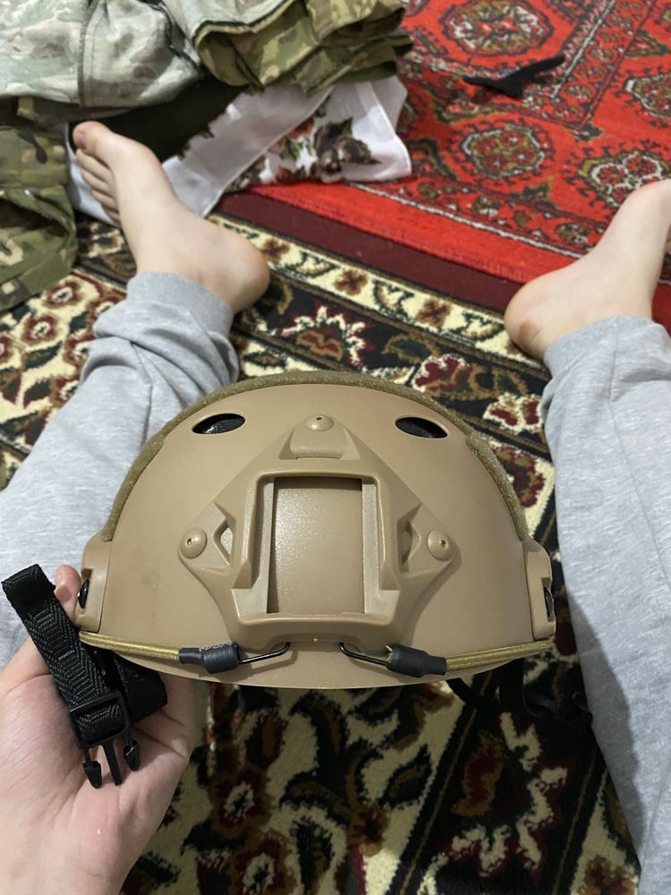 Военный каска пластиковый удобный