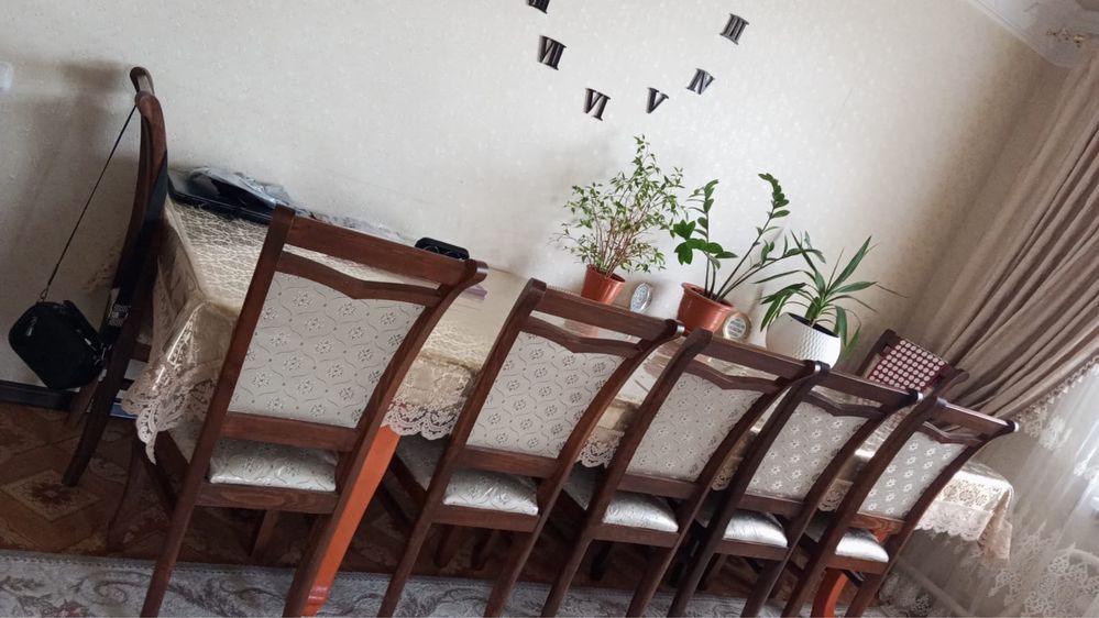 Продам стол со стульями