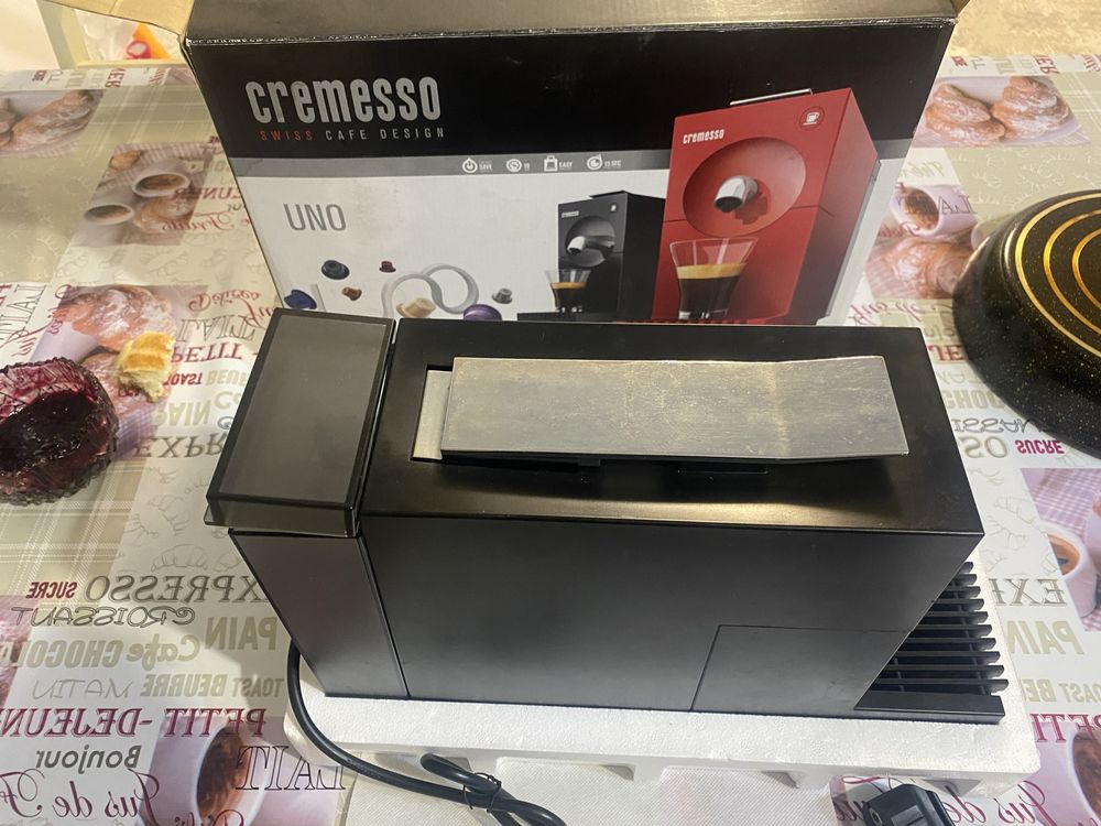 Кофеварка Cremesso Uno (Carbon Black)