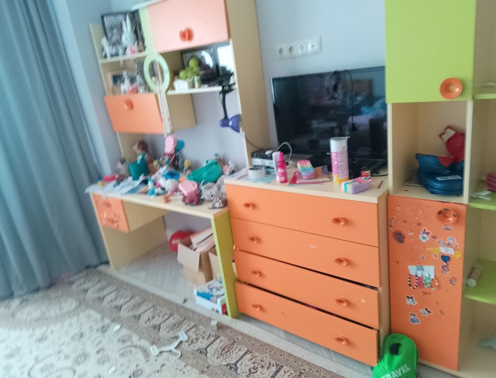 Детский гарнитур продам.