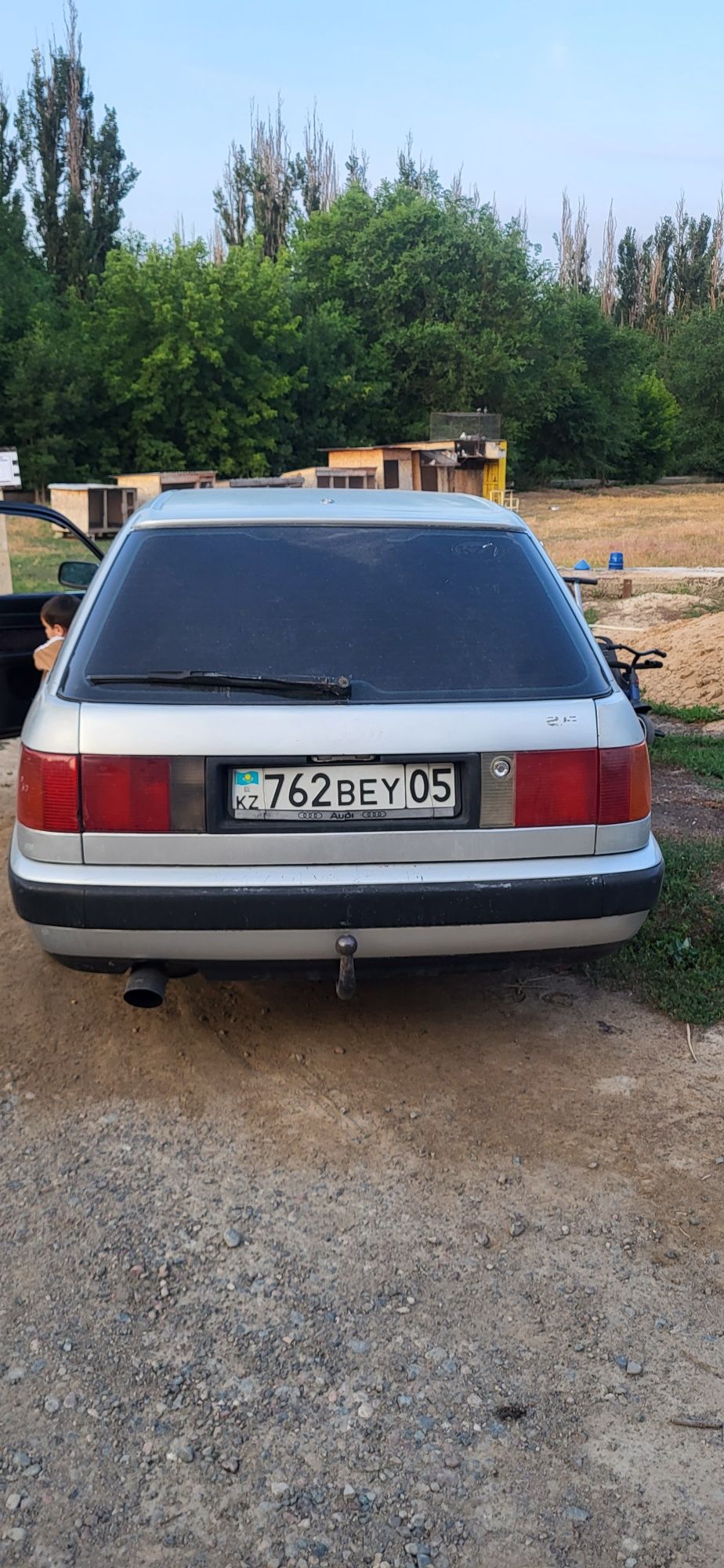 Ауди с4 1992года 2.3