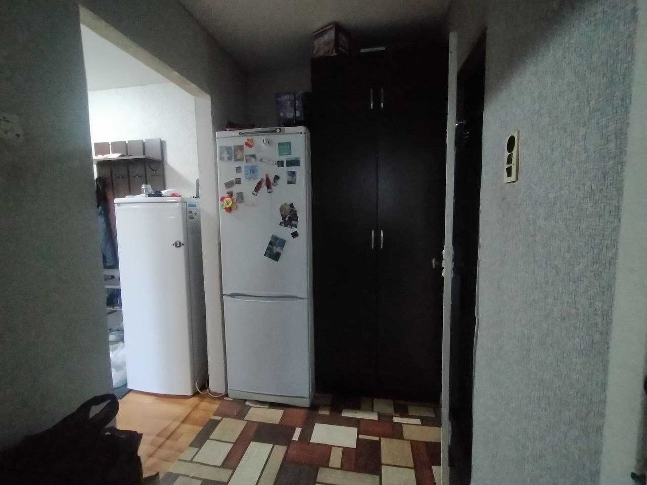 Продажа двухкомнатной квартиры в 19 м/р-не в доме 1993 г.п.
