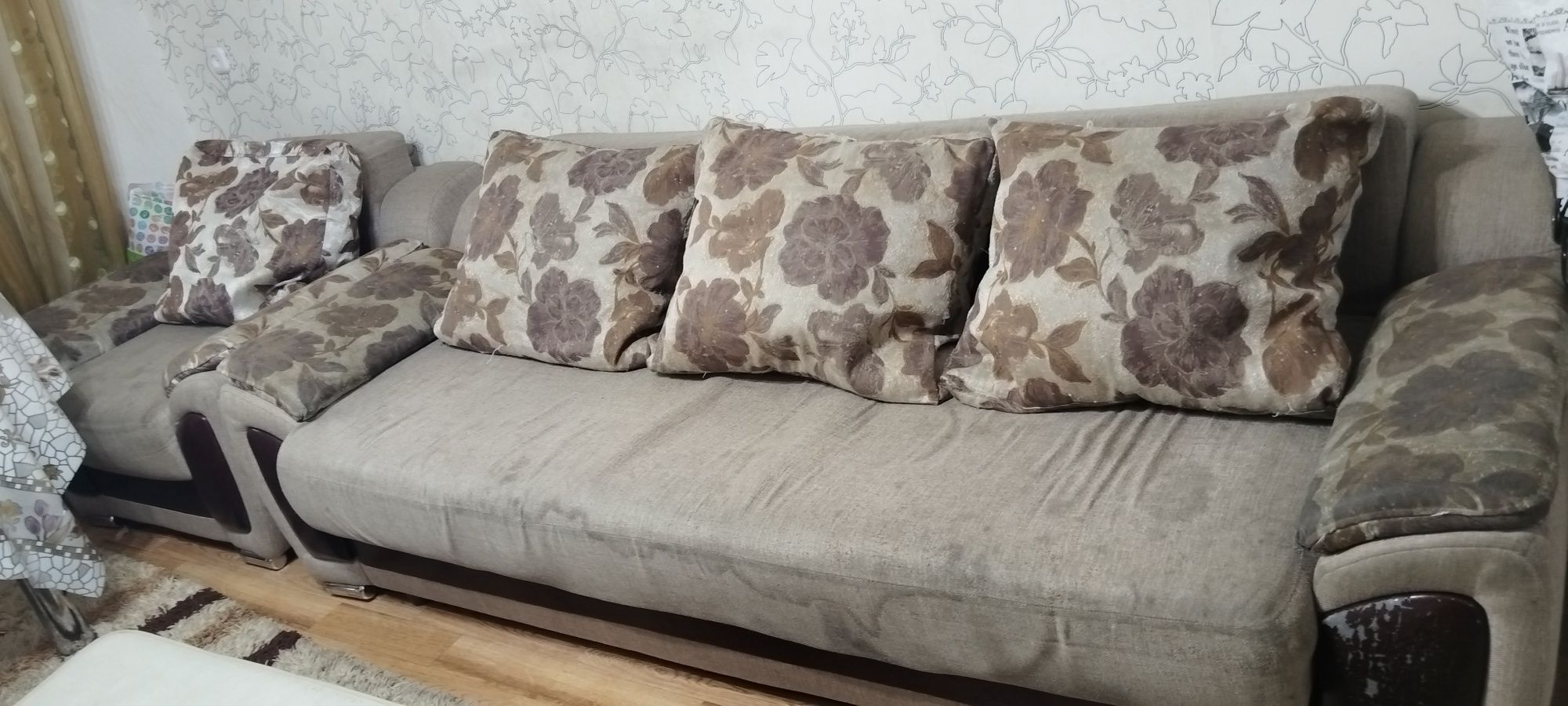 Продаю диван и кресло в хорошем состоянии