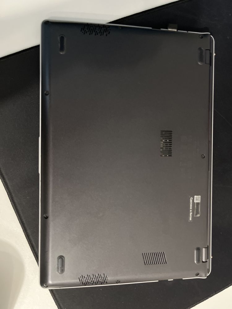 Asus Vivobook S14