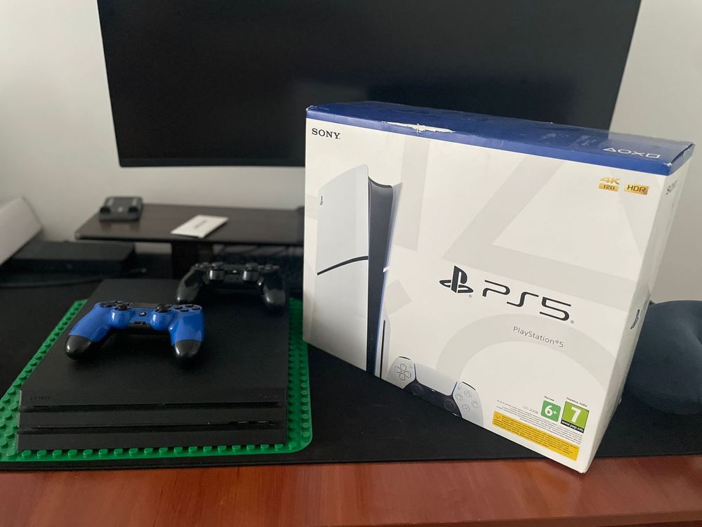 PlayStation 5 PlayStation 4