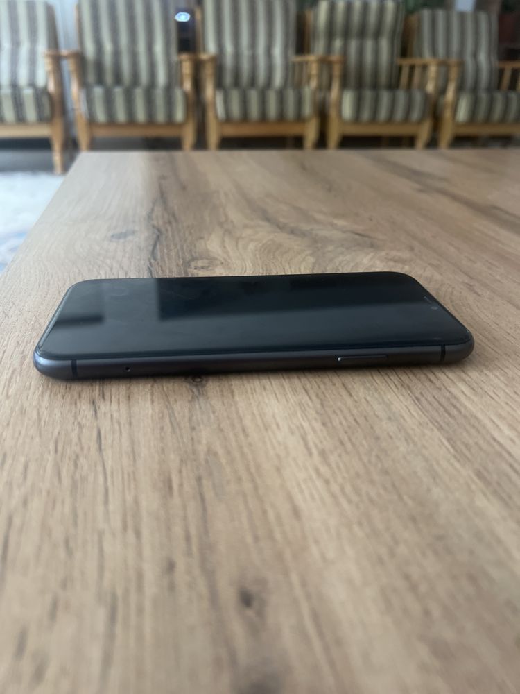 İphone 11 128гб  79% акб