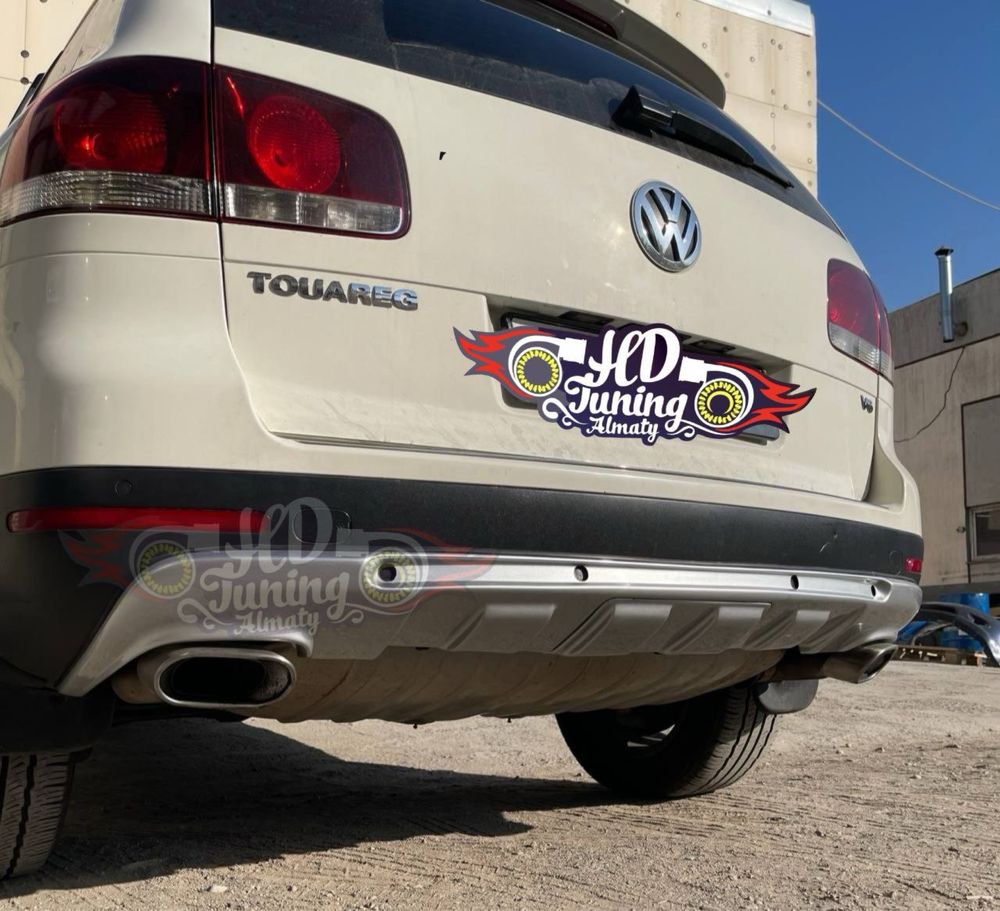 Накладка на задний бампер Volkswagen Touareg Рестайлинг