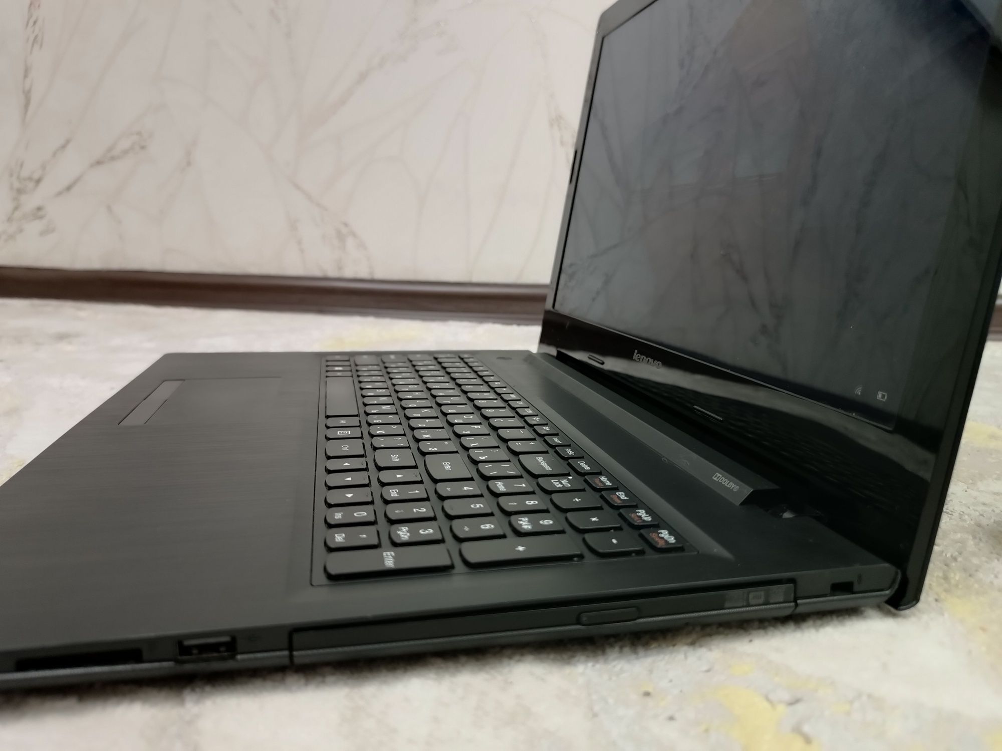 Notebook LENOVO Black Windows 10.