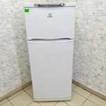 Холодильник Indesit