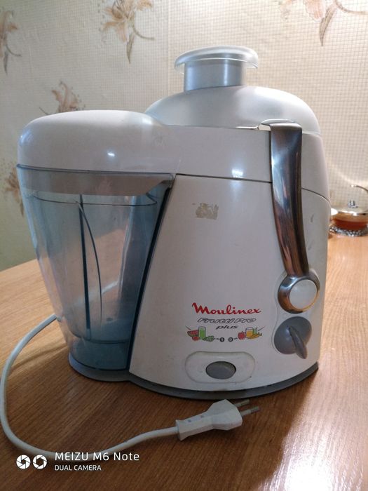 Продам соковыжималку