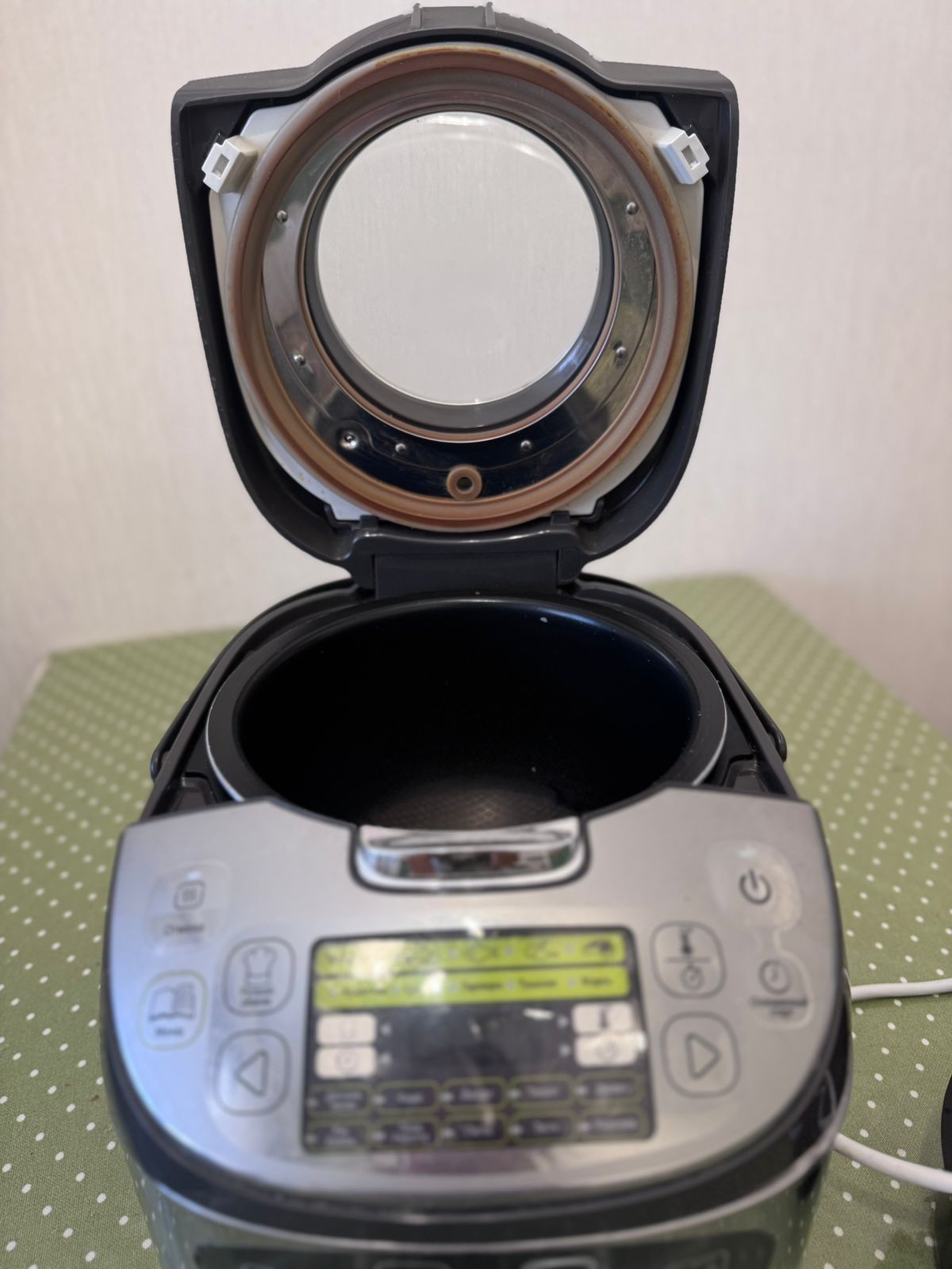 Продам мультиварку tefal