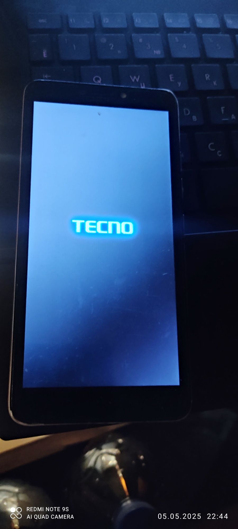 Продам телефон TECNO память 16 Гигабайт недорого
