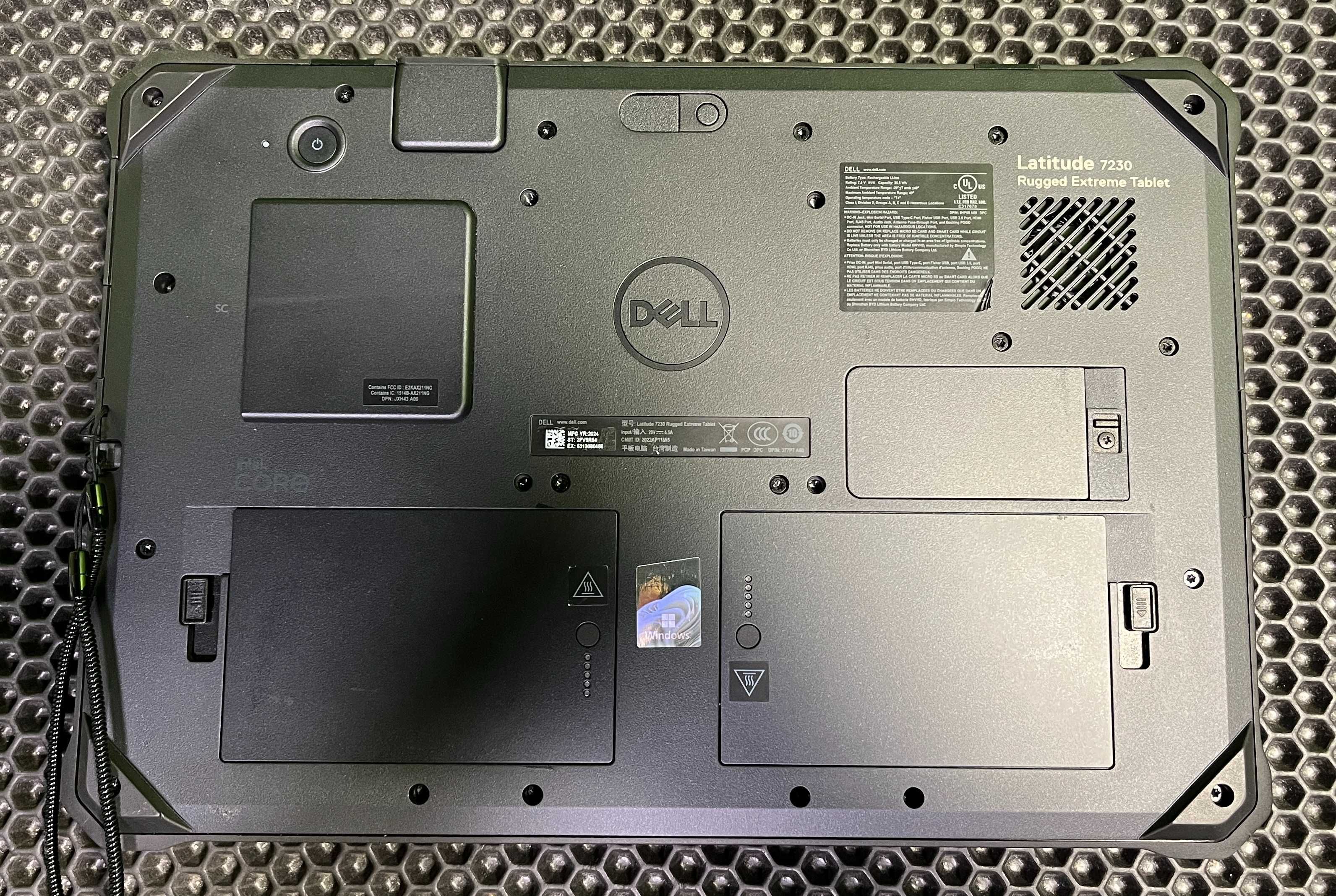 Dell Latitude 7230 Rugged. Core™ i7-1260U 1,1/4,7 GHz. 32/256 GB. 12,5