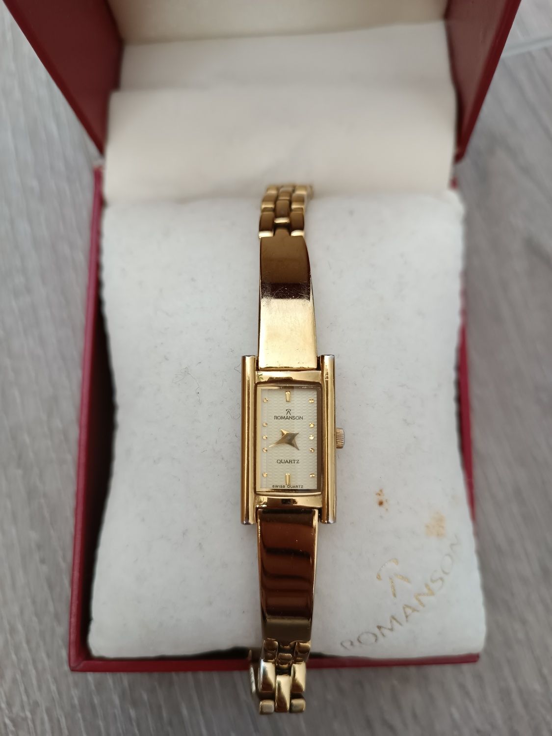 Часы RM8172 Romanson женские позолоченные