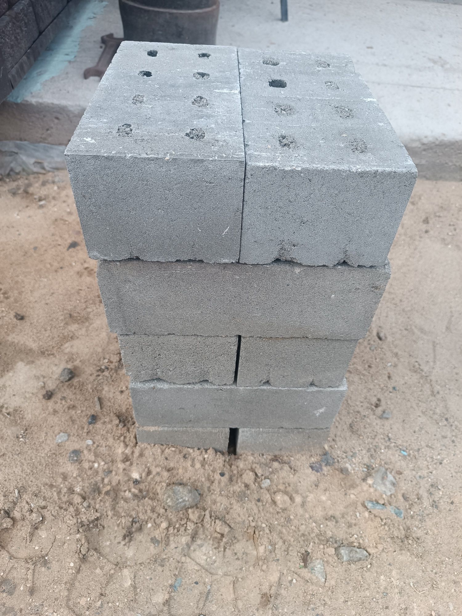 Продам песко кирпич новый