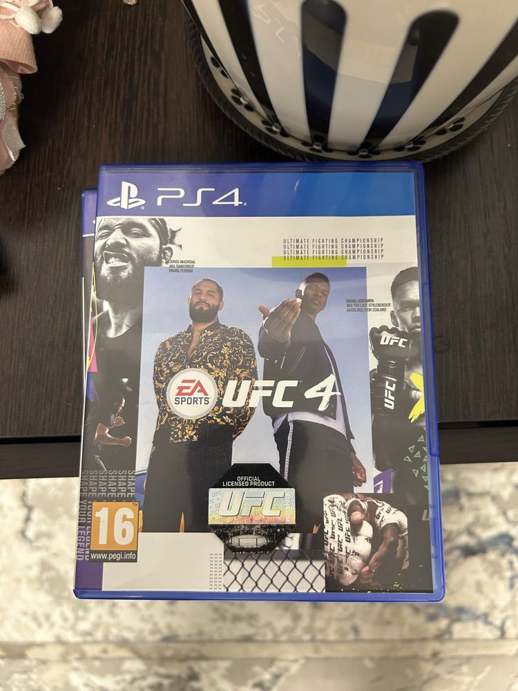 Sony PlayStation 4 Slim 1 Tb