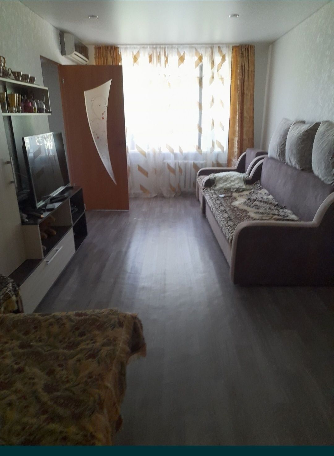Срочно Продам квартиру  двухкомнатную