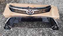 Решетка бампера на Toyota Camry 55 (EXCLUSIVE)/Камри 55 (Эксклюзив)