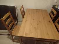 Продам кухонный стол со стульями