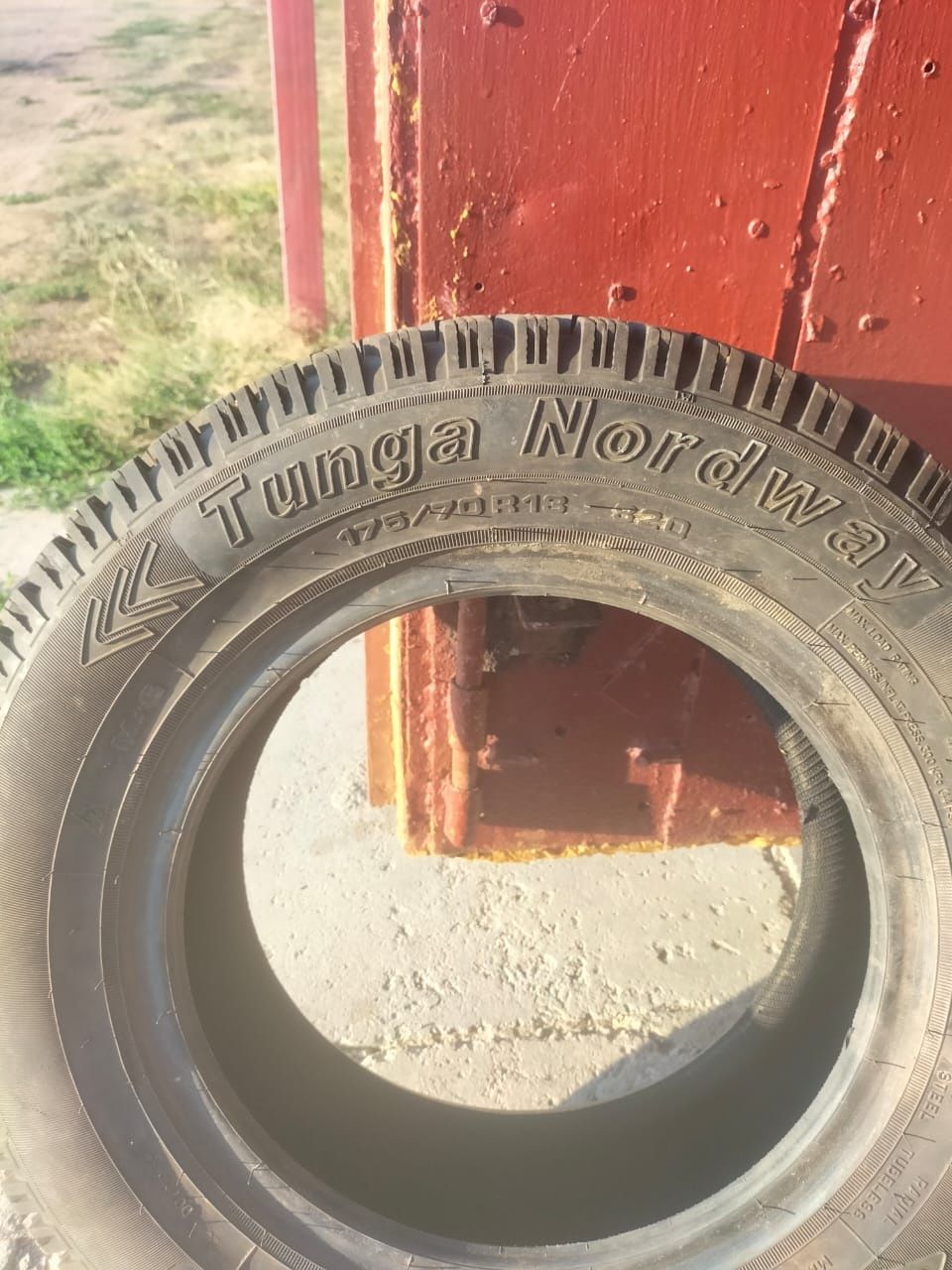 Продам шины.звоните пишите
