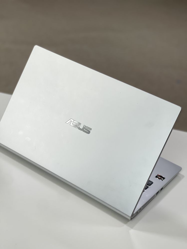 Продается ноутбук Asus M509