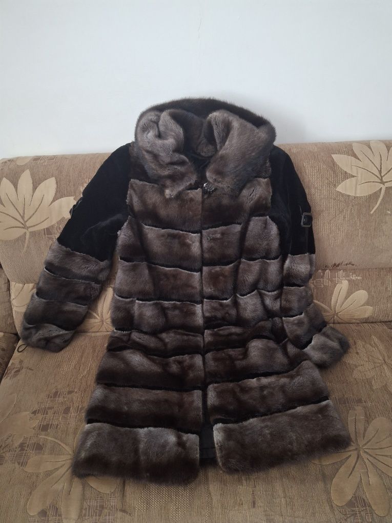 Продам норковую шубу