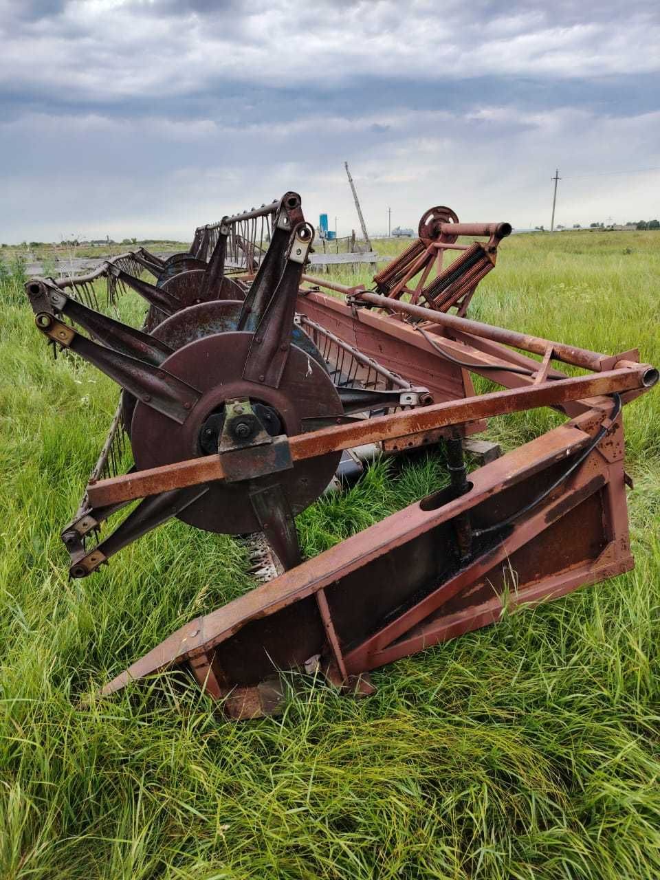 Продам свальную жатку 6м ЕНИСЕЙ - Нива привод шумахер
