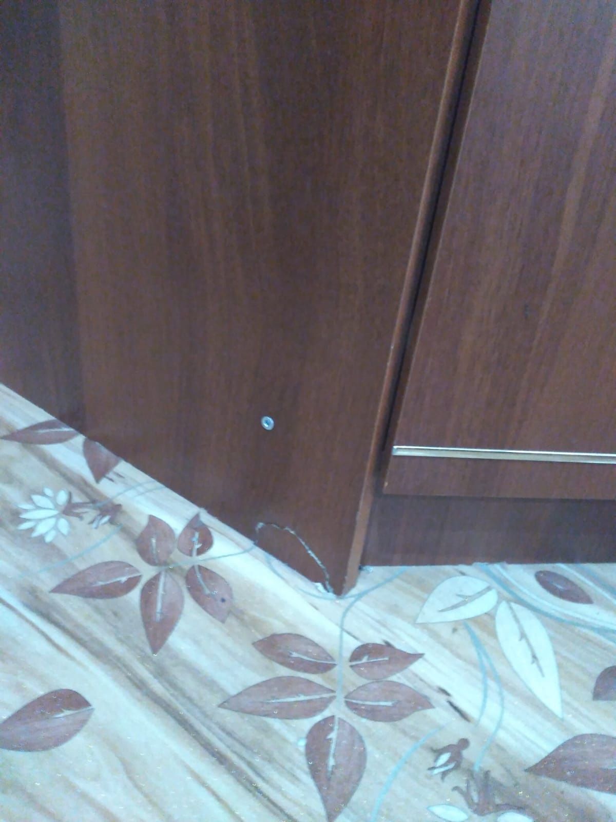 Шкаф спальный большой