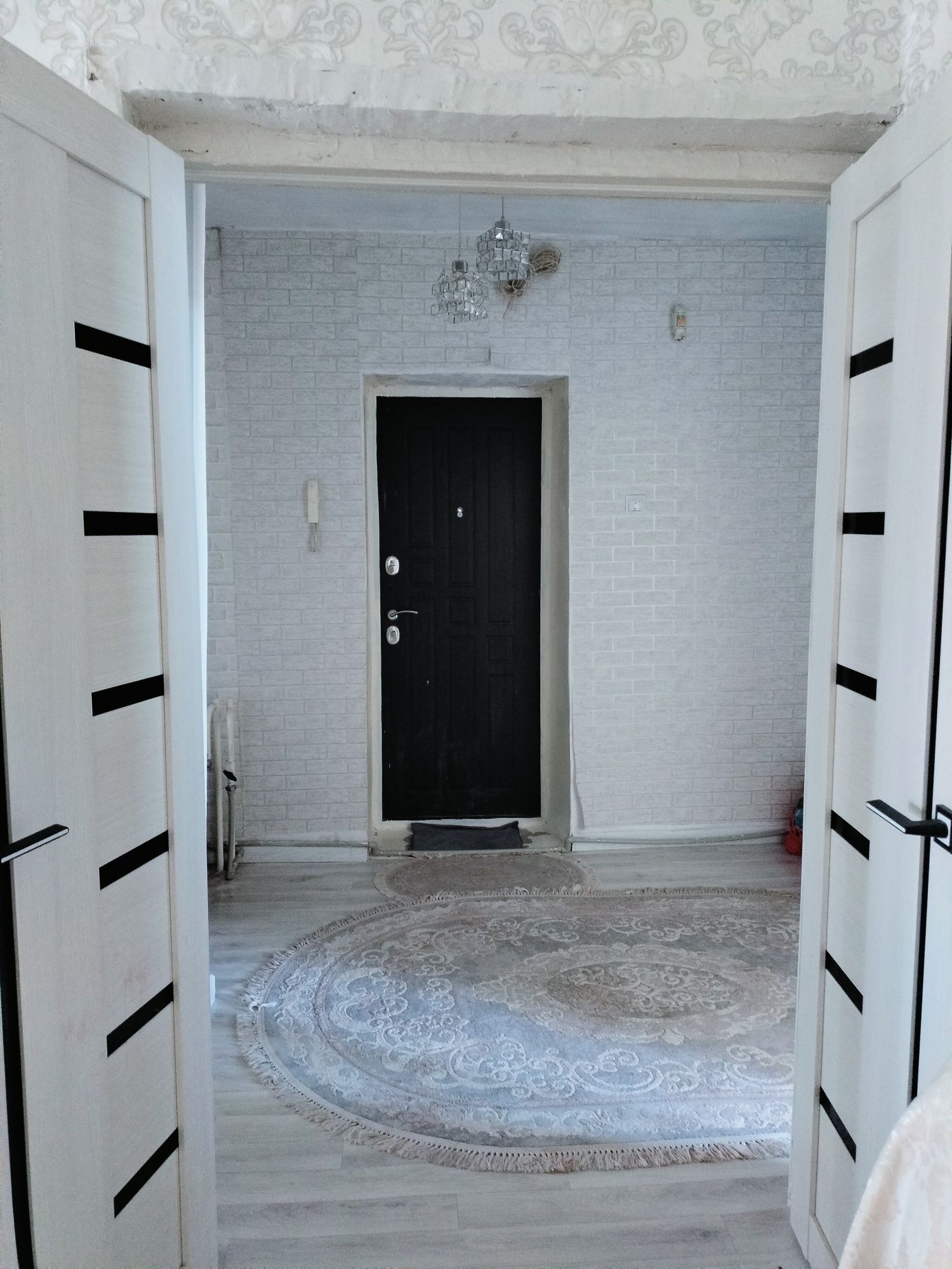 Продам квартиру 4 комн