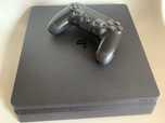 Продам PS4 slim с геймпадом dualshock