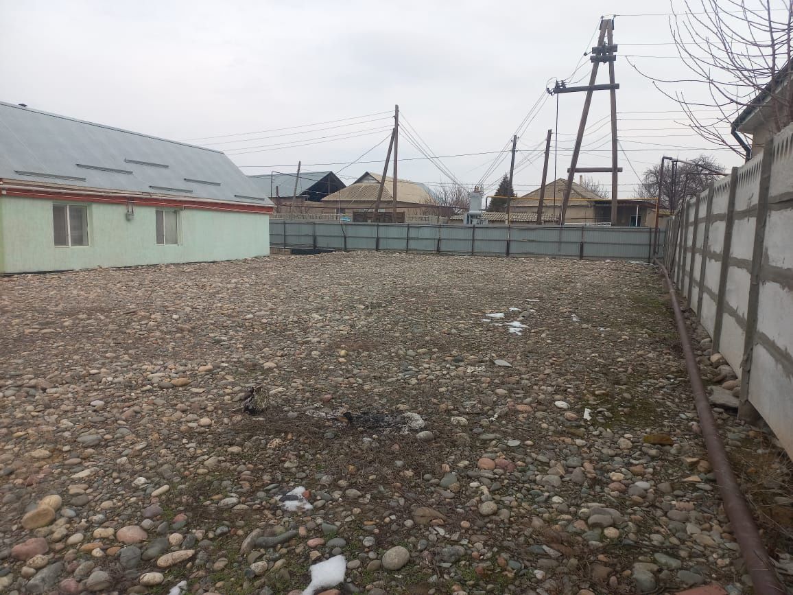 Продается дом в селе Ровное с участком 20 соток