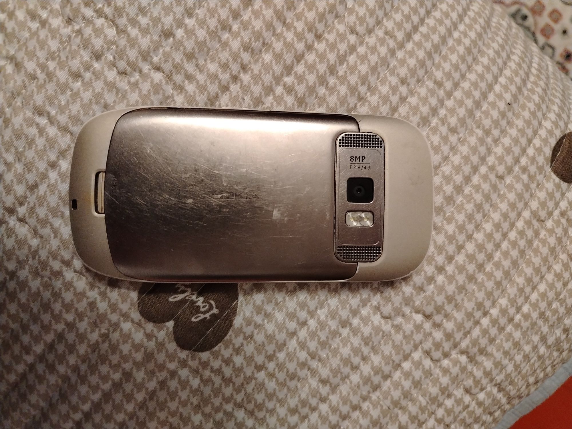 Nokia C7.00 silver