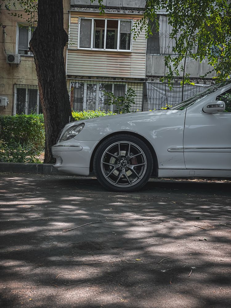 Продам диски R19 разношир